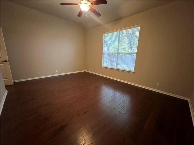 9325 Bavaria LN, Austin, TX 78749