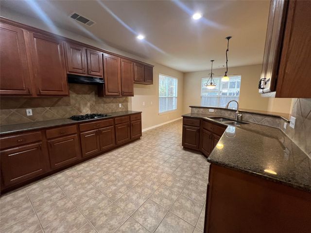 9325 Bavaria LN, Austin, TX 78749