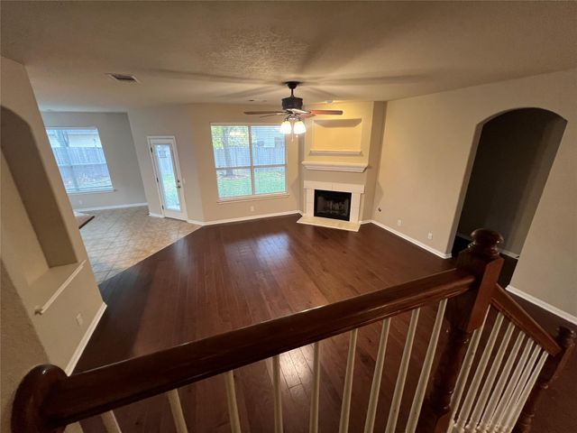 9325 Bavaria LN, Austin, TX 78749