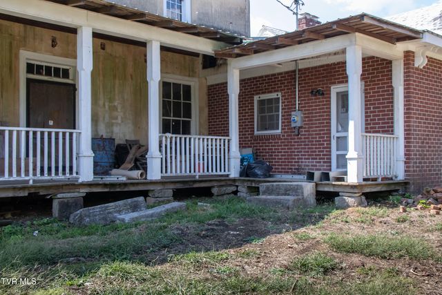 2666 Main Street, Surgoinsville, TN 37873