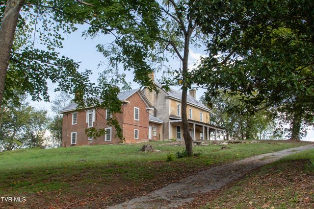 2666 Main Street, Surgoinsville, TN 37873