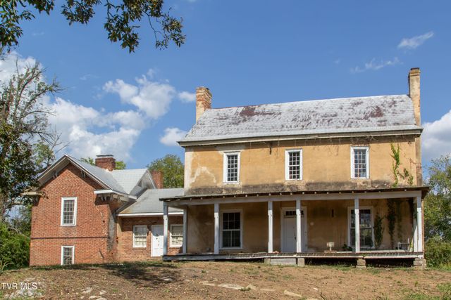 2666 Main Street, Surgoinsville, TN 37873
