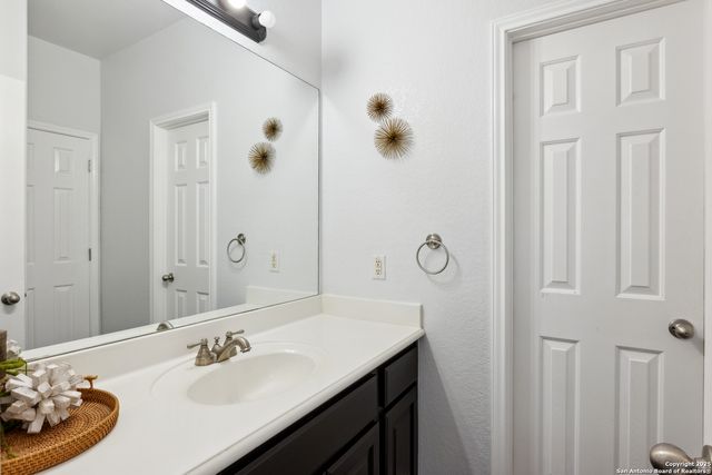538 CALM SPGS, San Antonio, TX 78260