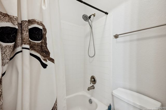 538 CALM SPGS, San Antonio, TX 78260