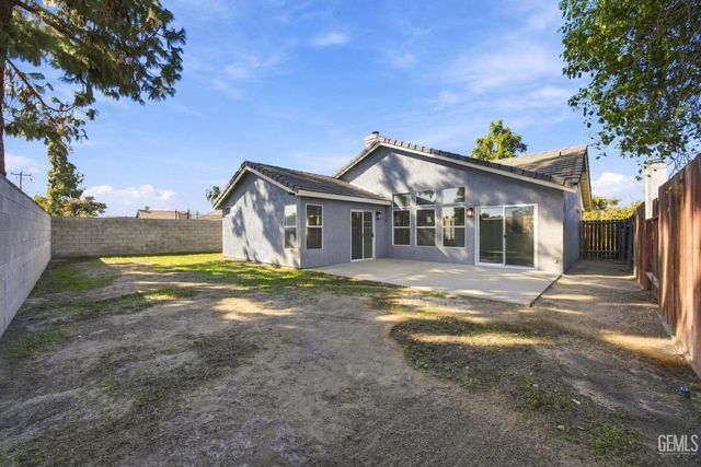 11609 Hannah Denise Avenue, Bakersfield, CA 93312
