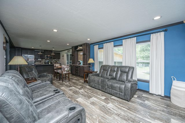 189 Cupid Court, Eutawville, SC 29048