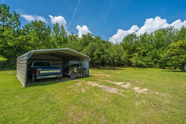 189 Cupid Court, Eutawville, SC 29048