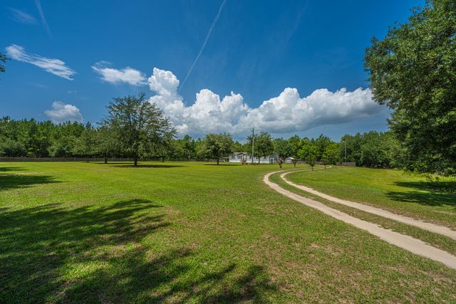 189 Cupid Court, Eutawville, SC 29048