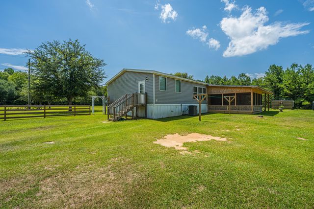 189 Cupid Court, Eutawville, SC 29048
