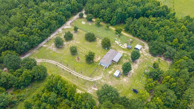 189 Cupid Court, Eutawville, SC 29048