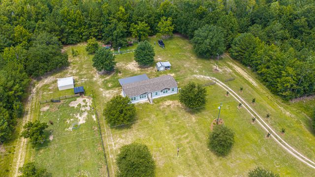 189 Cupid Court, Eutawville, SC 29048