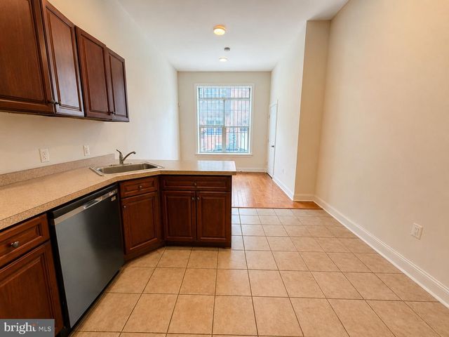 1951 N GRATZ ST, Philadelphia, PA 19121