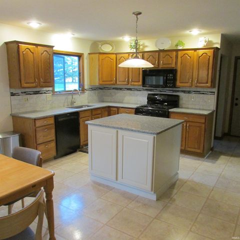 10069 briargate Court, Granger, IN 46530