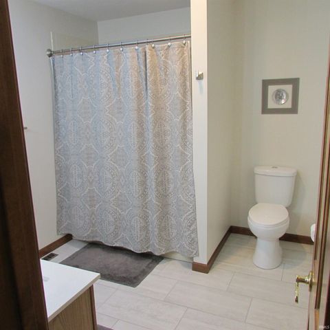 10069 briargate Court, Granger, IN 46530