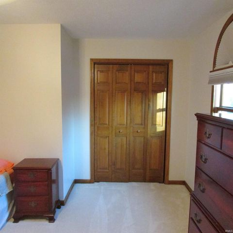 10069 briargate Court, Granger, IN 46530