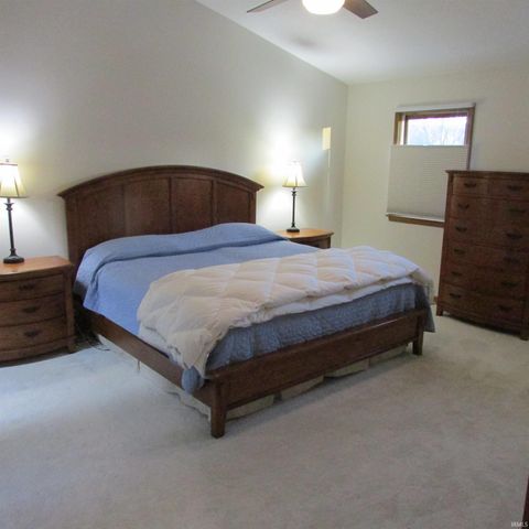 10069 briargate Court, Granger, IN 46530
