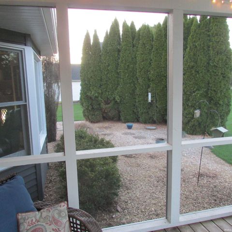 10069 briargate Court, Granger, IN 46530