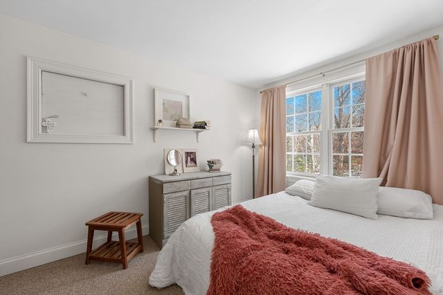 16 Newtown Rd, Sandwich, MA 02563