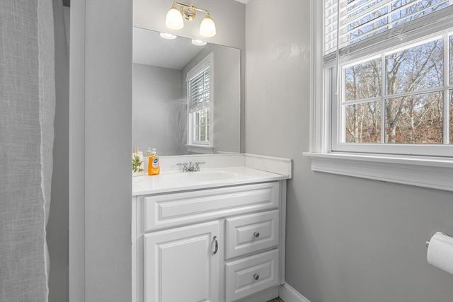 16 Newtown Rd, Sandwich, MA 02563