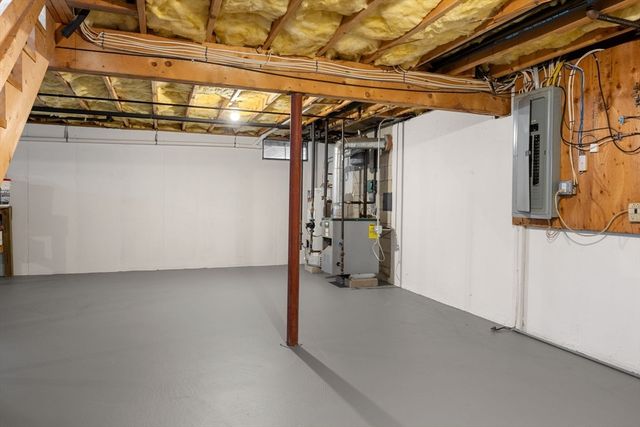 16 Newtown Rd, Sandwich, MA 02563