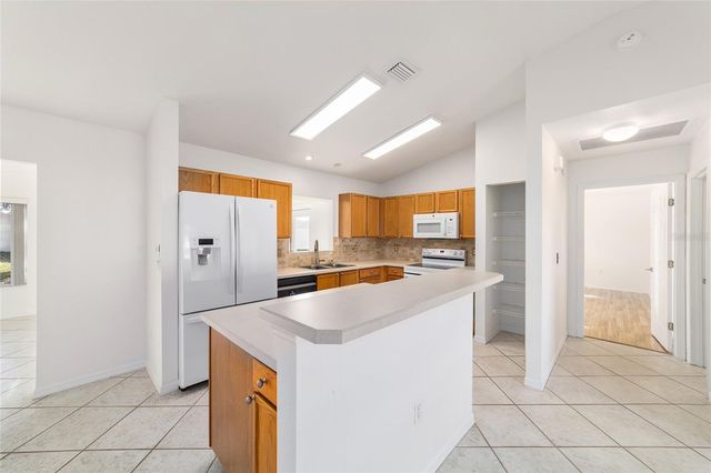 14280 SE 85TH AVENUE, Summerfield, FL 34491