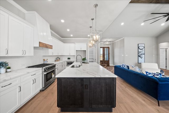 6421 Starlight Ranch Road, Godley, TX 76044