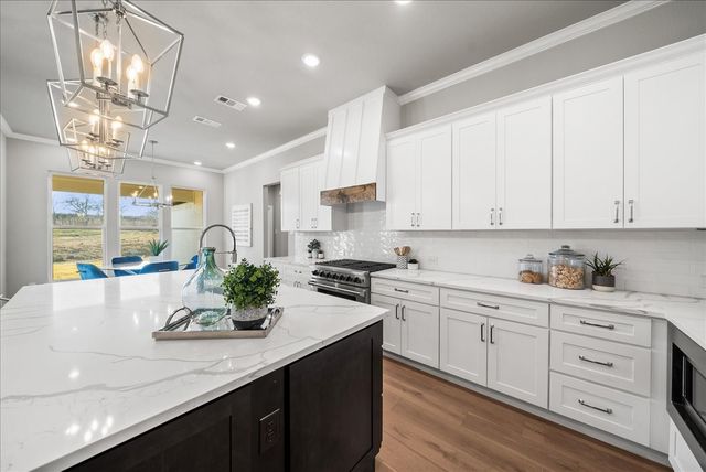 6421 Starlight Ranch Road, Godley, TX 76044