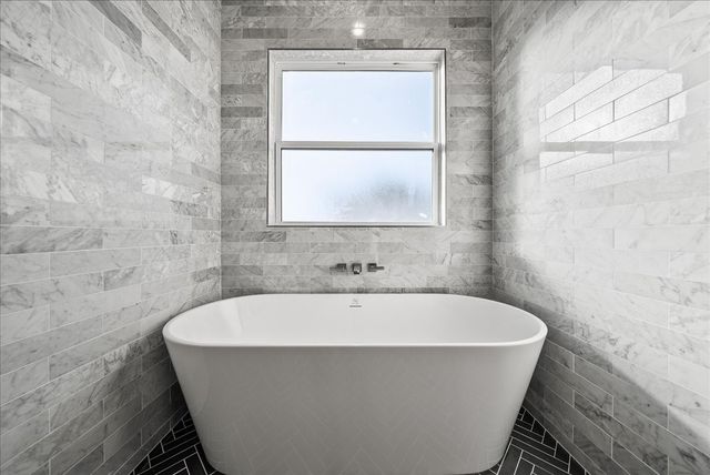 6421 Starlight Ranch Road, Godley, TX 76044