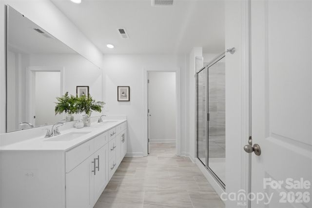 2076 Sunflower Circle, Newton, NC 28658