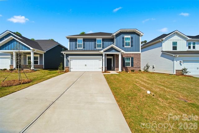 2076 Sunflower Circle, Newton, NC 28658