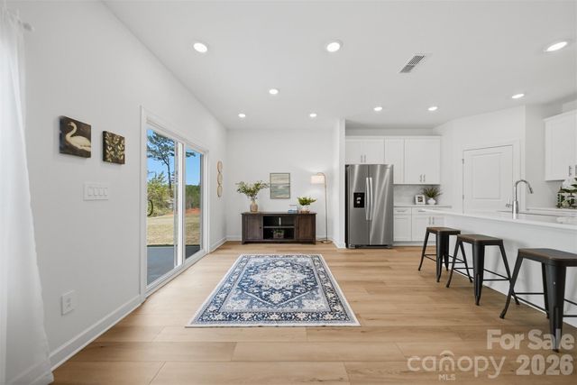2076 Sunflower Circle, Newton, NC 28658