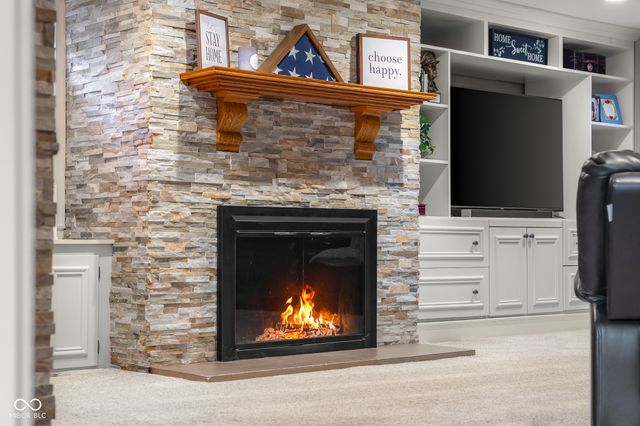 2712 Lafayette Avenue, Columbus, IN 47201