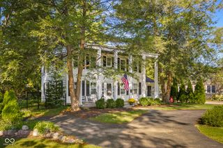 2712 Lafayette Avenue, Columbus, IN 47201