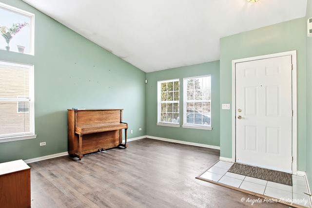 28501 Wagon Trail Court, Lakemoor, IL 60051