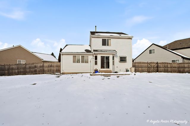 28501 Wagon Trail Court, Lakemoor, IL 60051