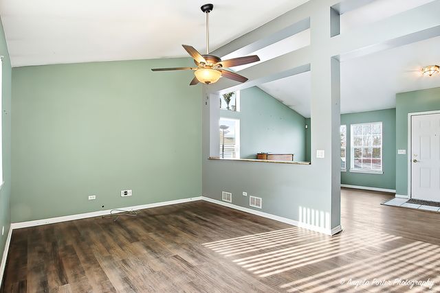 28501 Wagon Trail Court, Lakemoor, IL 60051