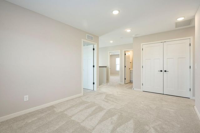 4819 Island Park Drive, Woodbury, MN 55129