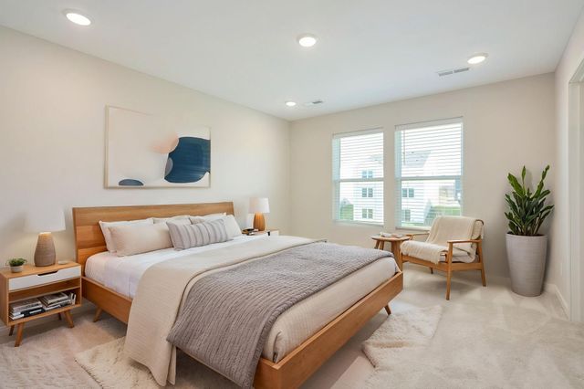 4819 Island Park Drive, Woodbury, MN 55129