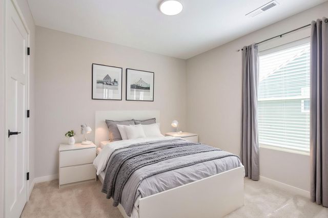 4819 Island Park Drive, Woodbury, MN 55129