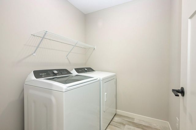 4819 Island Park Drive, Woodbury, MN 55129