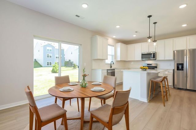 4819 Island Park Drive, Woodbury, MN 55129