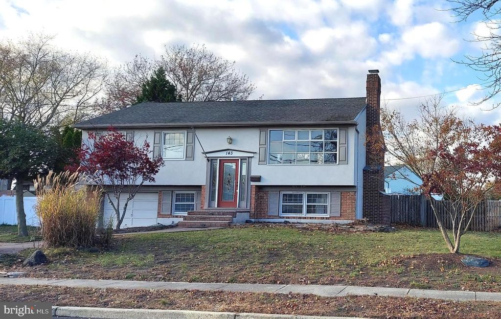143 FAIRMOUNT AVE, Blackwood, NJ 08012