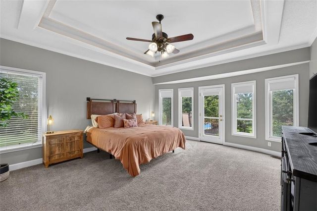 2612 SW Winterbrook Circle, Lee's Summit, MO 64081