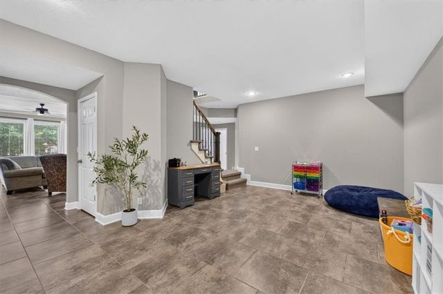 2612 SW Winterbrook Circle, Lee's Summit, MO 64081