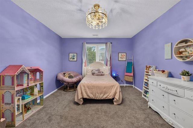 2612 SW Winterbrook Circle, Lee's Summit, MO 64081