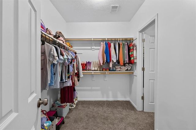 2612 SW Winterbrook Circle, Lee's Summit, MO 64081