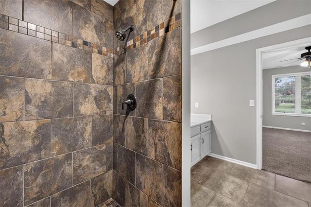 2612 SW Winterbrook Circle, Lee's Summit, MO 64081