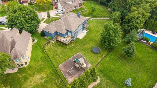 2612 SW Winterbrook Circle, Lee's Summit, MO 64081