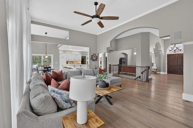 2612 SW Winterbrook Circle, Lee's Summit, MO 64081