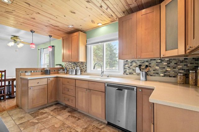 4210 Sunnyside Crescent, Madison, WI 53704